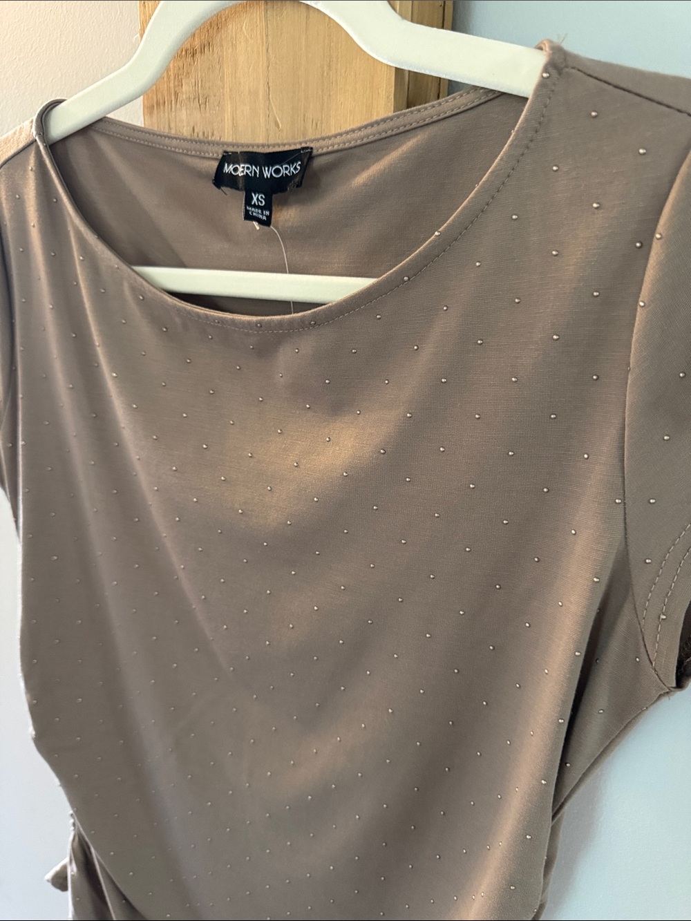 Taupe (look @ pics) Short-Sleeve Draped Top w Small gold beads, XS, NWTs